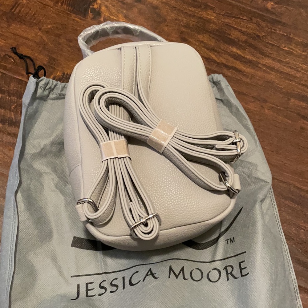 ๐ Jessica Moore Backpack - Picture 2 of 2